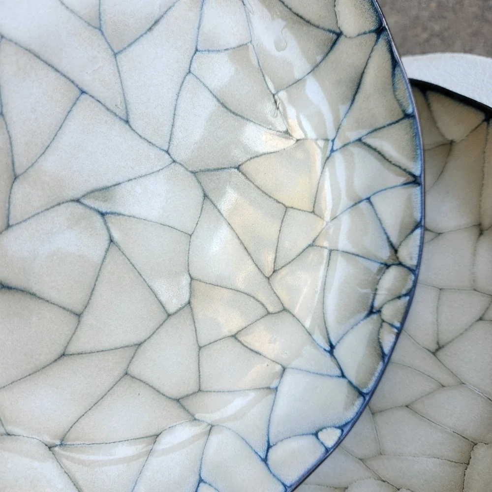 Jaclyn‎ Smith Stoneware Crackle Finish 8.75